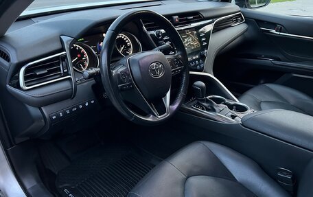 Toyota Camry, 2018 год, 2 649 000 рублей, 7 фотография