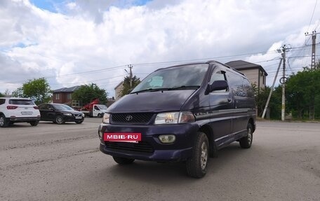 Toyota Regius, 1997 год, 650 000 рублей, 5 фотография