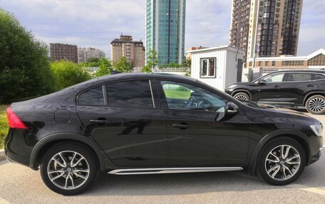 Volvo S60 Cross Country, 2017 год, 2 900 000 рублей, 4 фотография