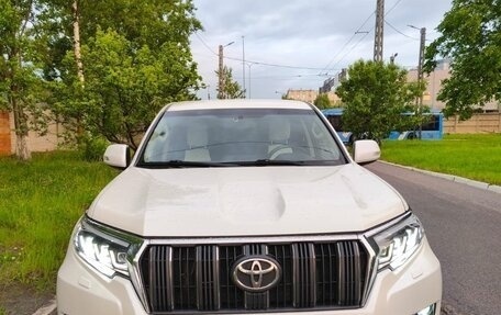 Toyota Land Cruiser Prado 150 рестайлинг 2, 2020 год, 5 300 000 рублей, 2 фотография