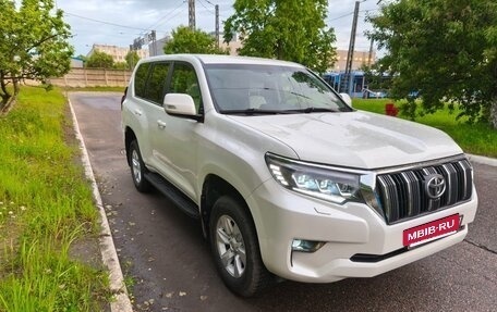 Toyota Land Cruiser Prado 150 рестайлинг 2, 2020 год, 5 300 000 рублей, 4 фотография