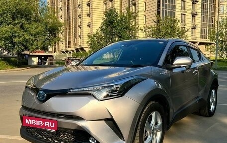 Toyota C-HR I рестайлинг, 2019 год, 1 850 000 рублей, 2 фотография