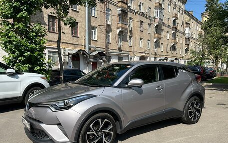 Toyota C-HR I рестайлинг, 2019 год, 1 850 000 рублей, 3 фотография