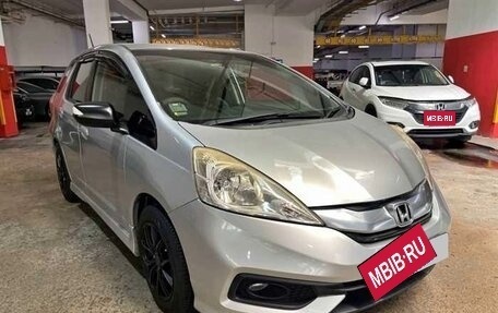 Honda Fit Shuttle I рестайлинг, 2015 год, 752 000 рублей, 3 фотография