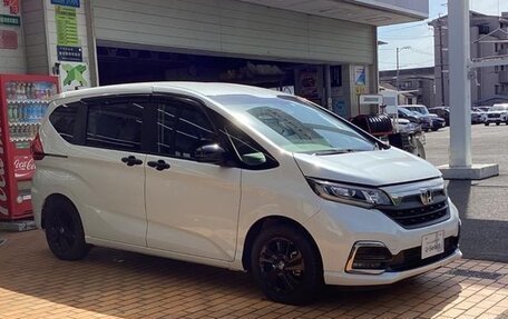 Honda Freed II, 2022 год, 1 423 000 рублей, 3 фотография
