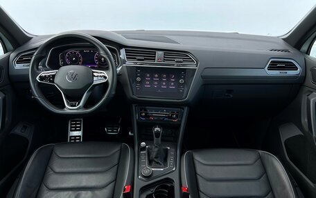 Volkswagen Tiguan II, 2021 год, 3 627 800 рублей, 7 фотография