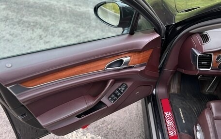 Porsche Panamera II рестайлинг, 2011 год, 2 450 000 рублей, 10 фотография