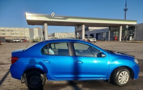 Renault Logan II, 2016 год, 800 000 рублей, 4 фотография