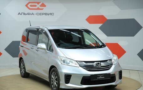 Honda Freed I, 2015 год, 1 190 000 рублей, 3 фотография