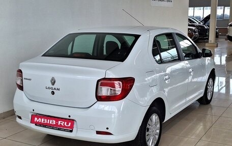 Renault Logan II, 2017 год, 870 000 рублей, 4 фотография