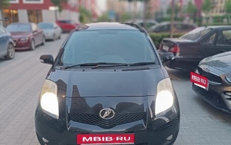 Toyota Vitz, 2009 год, 690 000 рублей, 2 фотография