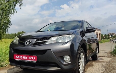 Toyota RAV4, 2013 год, 2 020 000 рублей, 2 фотография