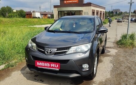 Toyota RAV4, 2013 год, 2 020 000 рублей, 3 фотография