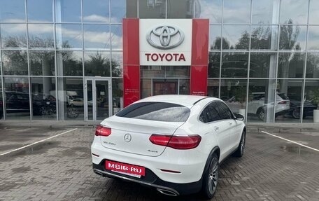 Mercedes-Benz GLC Coupe, 2018 год, 4 100 000 рублей, 6 фотография