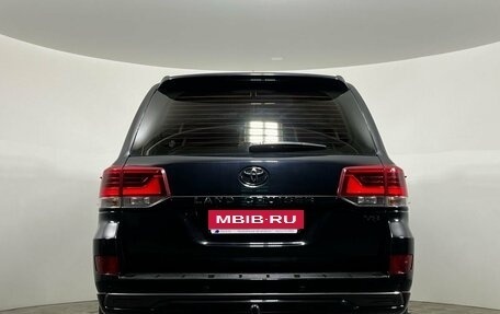 Toyota Land Cruiser 200, 2017 год, 6 700 000 рублей, 6 фотография