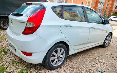 Hyundai Solaris II рестайлинг, 2013 год, 1 150 000 рублей, 3 фотография