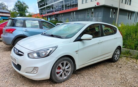 Hyundai Solaris II рестайлинг, 2013 год, 1 150 000 рублей, 4 фотография