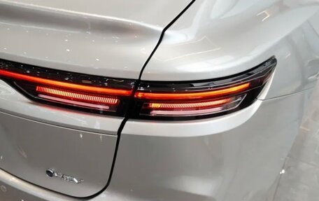Toyota Crown, 2024 год, 5 300 000 рублей, 7 фотография