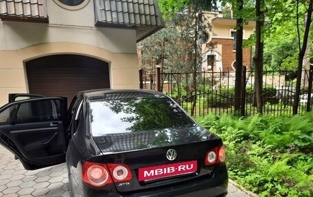 Volkswagen Jetta VI, 2010 год, 600 000 рублей, 2 фотография