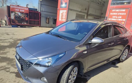 Hyundai Solaris II рестайлинг, 2021 год, 1 515 000 рублей, 2 фотография