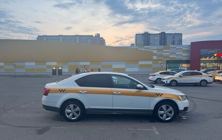 Skoda Octavia, 2017 год, 690 000 рублей, 3 фотография