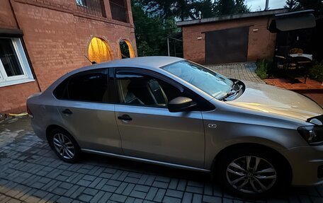 Volkswagen Polo VI (EU Market), 2017 год, 1 350 000 рублей, 2 фотография