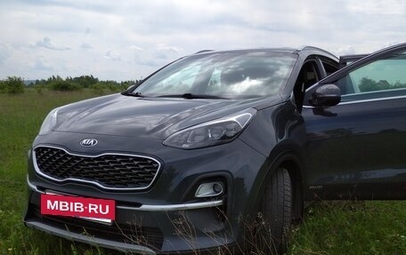 KIA Sportage IV рестайлинг, 2021 год, 2 150 000 рублей, 2 фотография