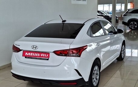Hyundai Solaris II рестайлинг, 2021 год, 1 355 000 рублей, 4 фотография
