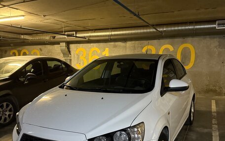 Chevrolet Aveo III, 2015 год, 890 000 рублей, 4 фотография