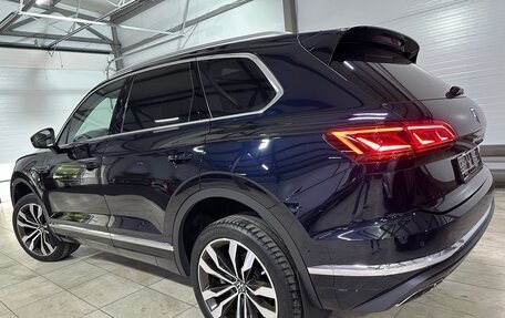Volkswagen Touareg III, 2021 год, 5 800 000 рублей, 6 фотография