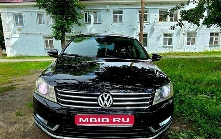 Volkswagen Passat B7, 2013 год, 1 160 000 рублей, 2 фотография