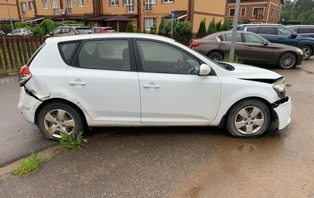 KIA cee'd I рестайлинг, 2011 год, 500 000 рублей, 2 фотография