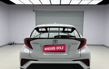 Toyota C-HR I рестайлинг, 2021 год, 2 060 999 рублей, 5 фотография