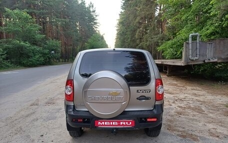 Chevrolet Niva I рестайлинг, 2011 год, 425 000 рублей, 5 фотография