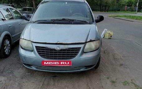 Chrysler Voyager IV, 2003 год, 210 000 рублей, 2 фотография