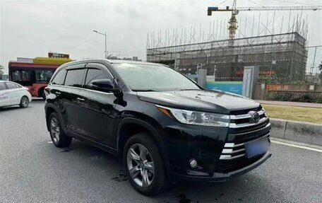 Toyota Highlander III, 2020 год, 2 754 000 рублей, 2 фотография