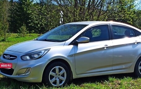 Hyundai Solaris II рестайлинг, 2012 год, 799 000 рублей, 4 фотография