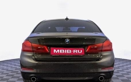 BMW 5 серия, 2018 год, 2 500 000 рублей, 6 фотография