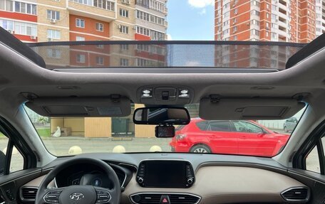 Hyundai Santa Fe III рестайлинг, 2018 год, 3 299 000 рублей, 2 фотография