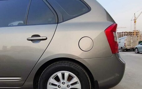 KIA Carens III (RP), 2010 год, 810 000 рублей, 3 фотография