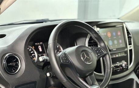 Mercedes-Benz V-Класс, 2021 год, 3 750 000 рублей, 3 фотография