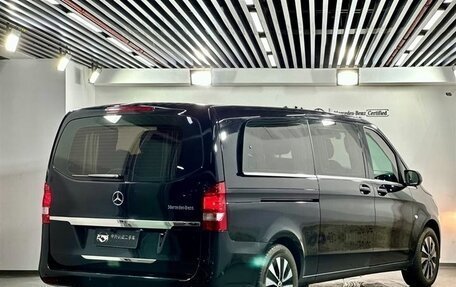Mercedes-Benz V-Класс, 2021 год, 3 750 000 рублей, 4 фотография