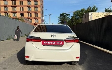 Toyota Corolla, 2018 год, 2 050 000 рублей, 3 фотография