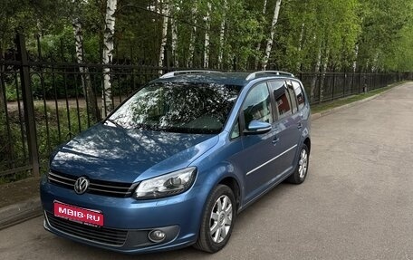 Volkswagen Touran III, 2010 год, 1 200 000 рублей, 1 фотография