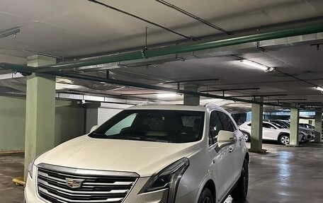 Cadillac XT5 I рестайлинг, 2016 год, 2 700 000 рублей, 1 фотография