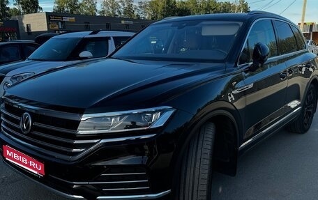 Volkswagen Touareg III, 2020 год, 6 500 000 рублей, 1 фотография