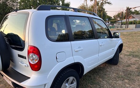 Chevrolet Niva I рестайлинг, 2013 год, 990 000 рублей, 4 фотография