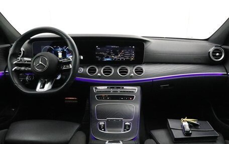 Mercedes-Benz E-Класс AMG, 2022 год, 6 800 000 рублей, 6 фотография