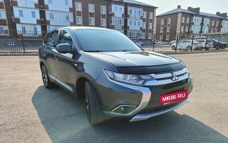 Mitsubishi Outlander III рестайлинг 3, 2017 год, 1 700 000 рублей, 3 фотография