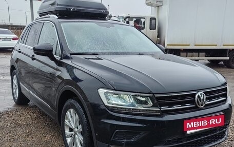 Volkswagen Tiguan II, 2017 год, 2 300 000 рублей, 3 фотография